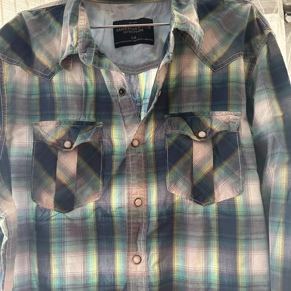 Men's American Eagle plaid western-style shirt